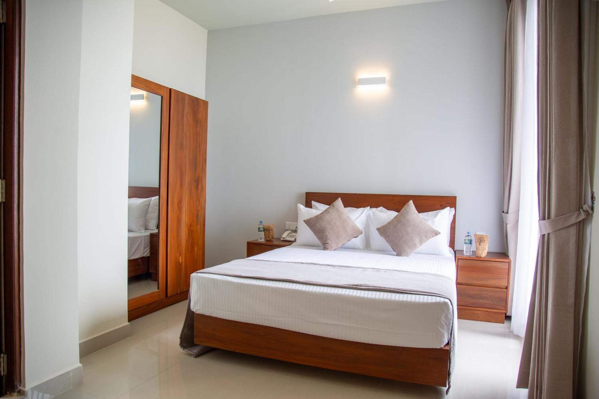 קולומבו Marine Suites מראה חיצוני תמונה